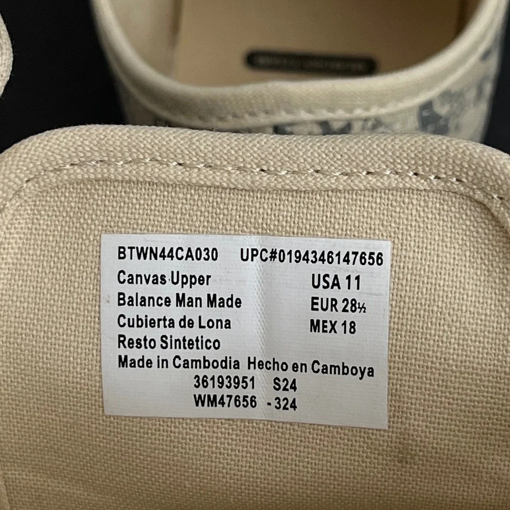 Wonder Nation Boys Dinosaur Canvas Sneakers Beige Gray Hook Loop Size 11 WM47656